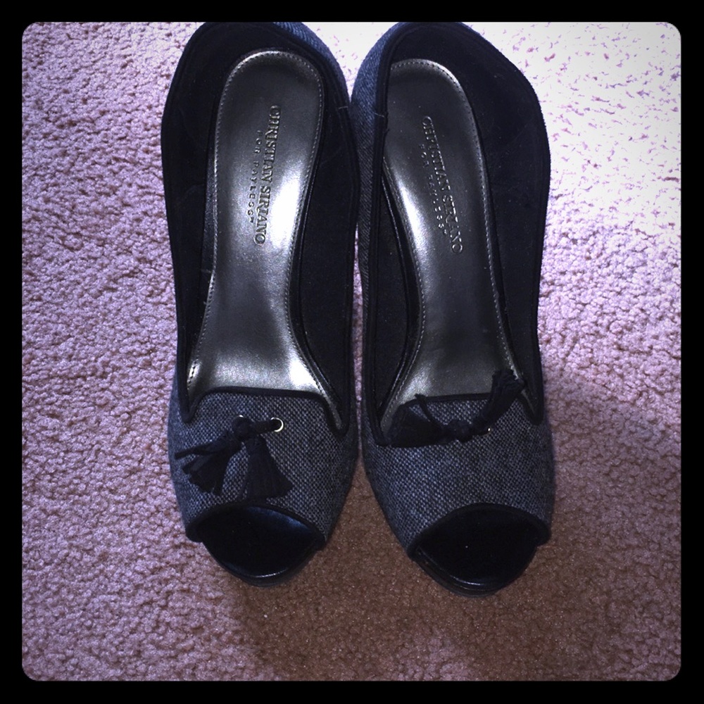 Grey tweed high heels